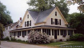 Silver Maple Lodge & Cottages Fairlee Exterior photo